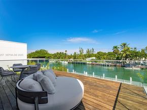 1031 W 48th st, Miami Beach FL 33140