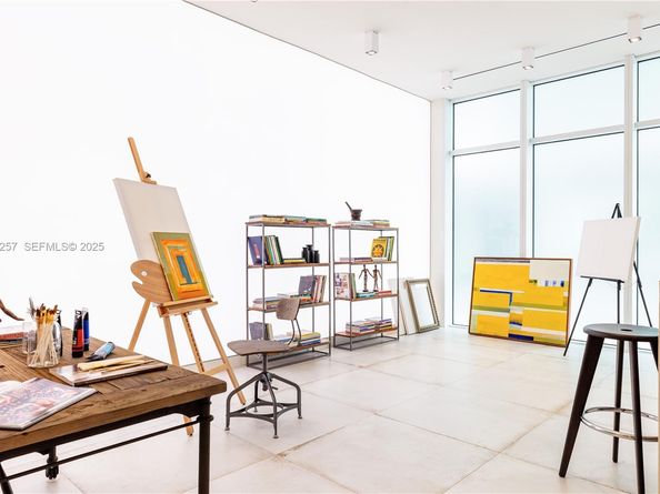 1031 W 48th st, Miami Beach FL 33140