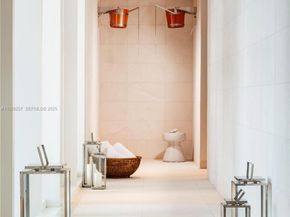 1031 W 48th st, Miami Beach FL 33140