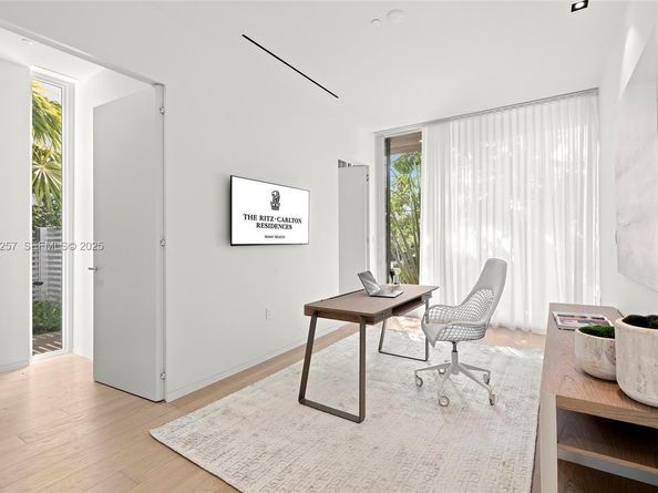 1031 W 48th st, Miami Beach FL 33140