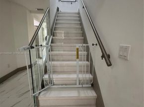 4957 Tradewinds Ter 704, Dania Beach FL 33312