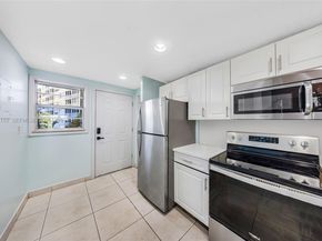 1750 NE 191st St 3264, Miami FL 33179