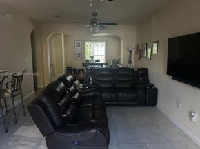 17135 SW 96 St, Miami FL 33196