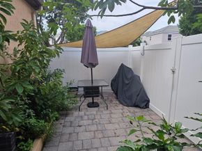 17135 SW 96 St, Miami FL 33196