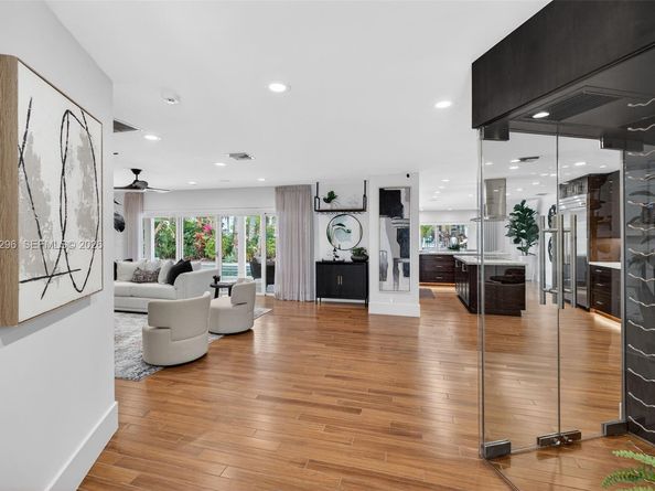 3050 NE 41st St, Fort Lauderdale FL 33308