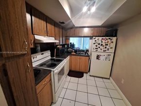 9410 W Flagler St 208, Miami FL 33174