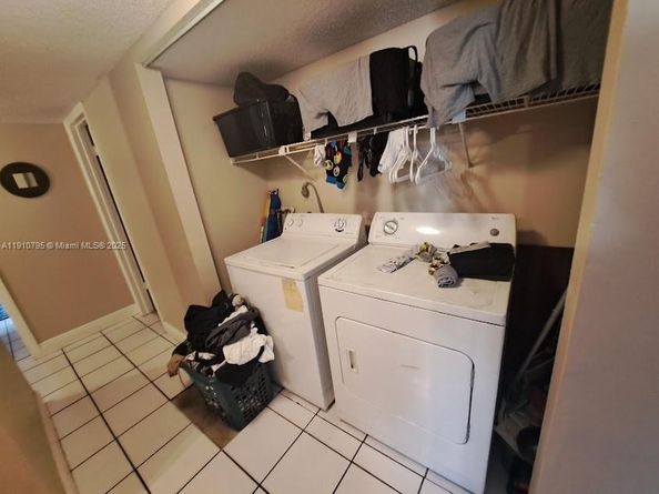 9410 W Flagler St 208, Miami FL 33174