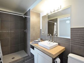 435 21st St 205, Miami Beach FL 33139
