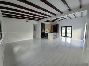 10525 SW 112th St, Miami FL 33176