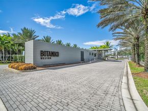 Undisclosed Address #A11881351, Weston FL 33326