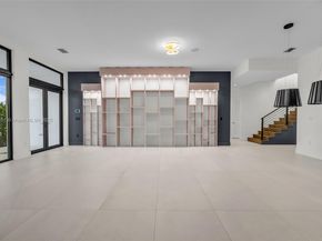 Undisclosed Address #A11881351, Weston FL 33326