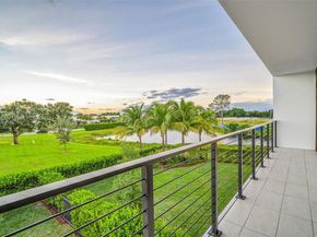 Undisclosed Address #A11881351, Weston FL 33326