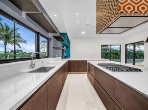Undisclosed Address #A11881351, Weston FL 33326