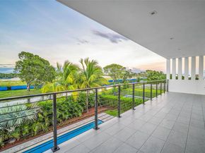 Undisclosed Address #A11881351, Weston FL 33326