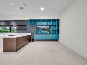 Undisclosed Address #A11881351, Weston FL 33326