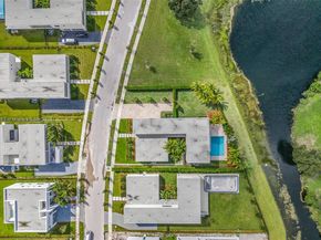 Undisclosed Address #A11881351, Weston FL 33326