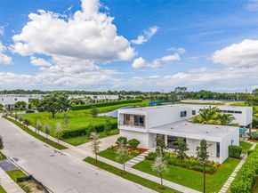 Undisclosed Address #A11881351, Weston FL 33326