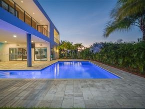 Undisclosed Address #A11881351, Weston FL 33326