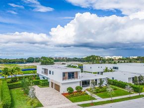 Undisclosed Address #A11881351, Weston FL 33326