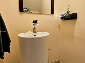 14070 S Forest Oak Cir, Davie FL 33325