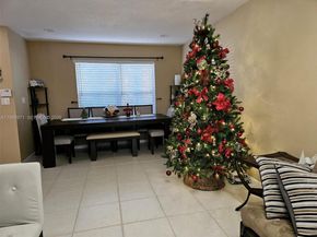 14070 S Forest Oak Cir, Davie FL 33325