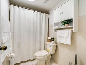 8401 NW 8 St 401, Miami FL 33126