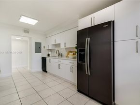 8401 NW 8 St 401, Miami FL 33126