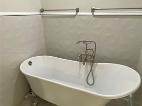 6090 SW 63rd Ave, South Miami FL 33143