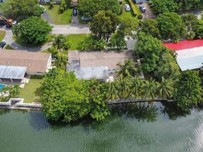 6090 SW 63rd Ave, South Miami FL 33143