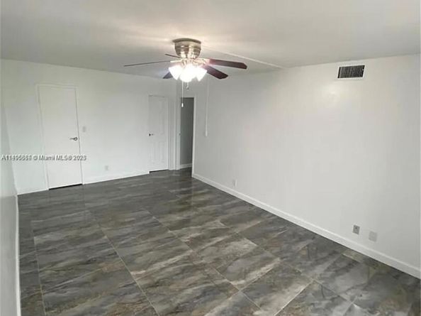 2101 Atlantic Shores Blvd 402, Hallandale Beach FL 33009