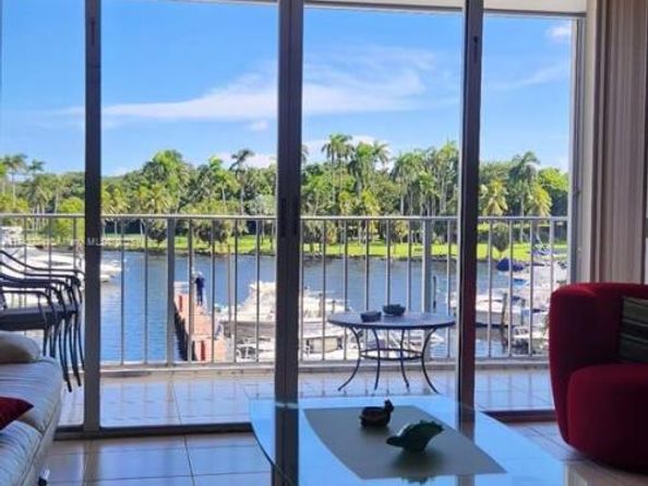 1700 NW N River Dr 308, Miami FL 33125