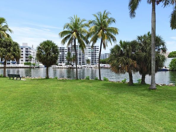 1700 NW N River Dr 308, Miami FL 33125