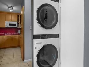 1700 NW N River Dr 308, Miami FL 33125
