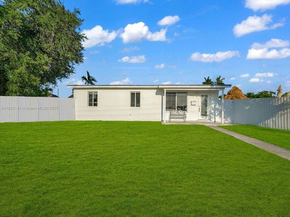 4721 SW 108th Ave, Miami FL 33165
