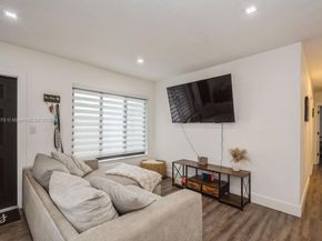1530 N 69th Way, Hollywood FL 33024