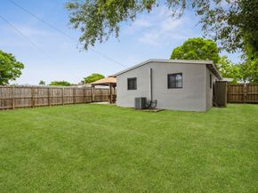 1530 N 69th Way, Hollywood FL 33024