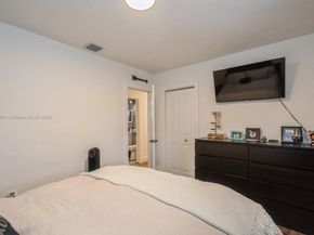 1530 N 69th Way, Hollywood FL 33024