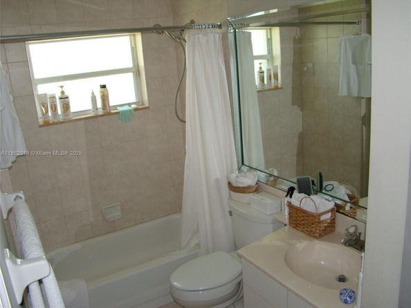 3502 Dunes Vista Dr, Pompano Beach FL 33069