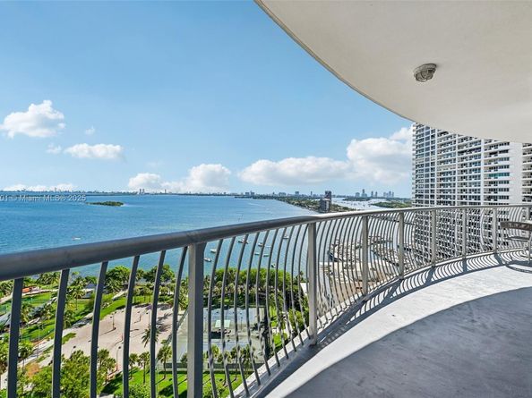 1750 N Bayshore Dr 2101, Miami FL 33132