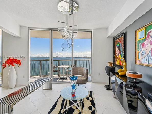 1750 N Bayshore Dr 2101, Miami FL 33132
