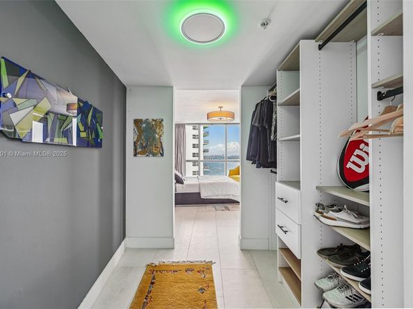 1750 N Bayshore Dr 2101, Miami FL 33132