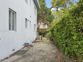 435 NE 69th St, Miami FL 33138