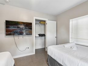 435 NE 69th St, Miami FL 33138