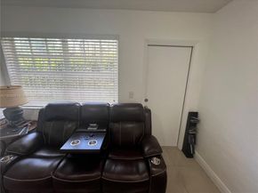 1190 NW 135th St, North Miami FL 33168