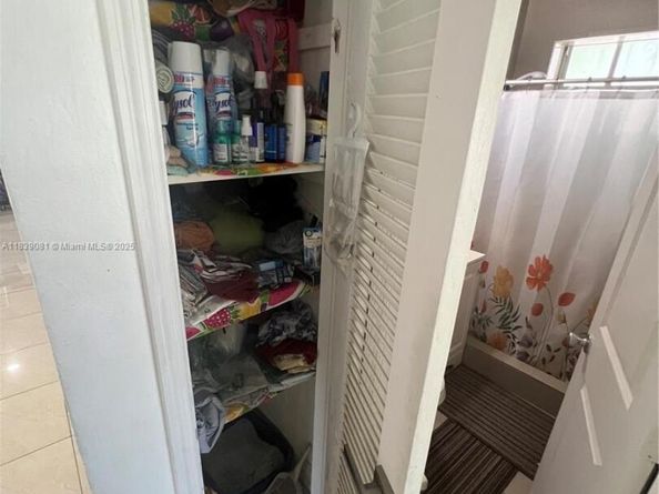 1190 NW 135th St, North Miami FL 33168