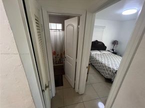 1190 NW 135th St, North Miami FL 33168
