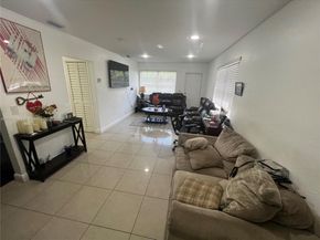 1190 NW 135th St, North Miami FL 33168