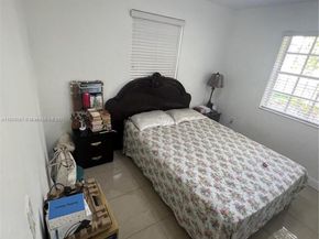 1190 NW 135th St, North Miami FL 33168