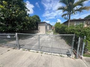 1190 NW 135th St, North Miami FL 33168