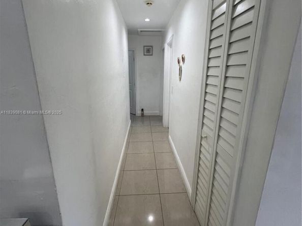 1190 NW 135th St, North Miami FL 33168